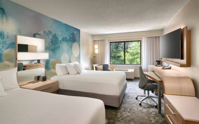 photo 5 of Courtyard by Marriott Charlotte Airport LoSo