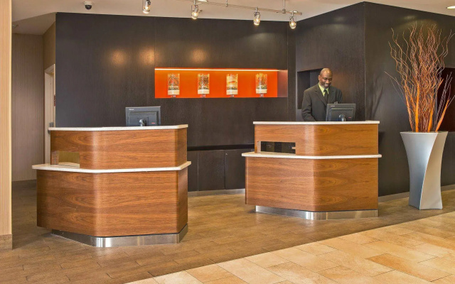 photo 2 of Courtyard Marriott Concord