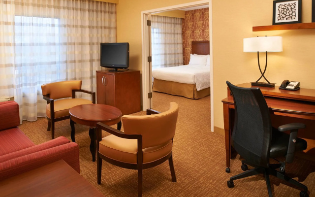 photo 4 of Comfort Inn & Suites Arlington Heights - Buffalo Grove