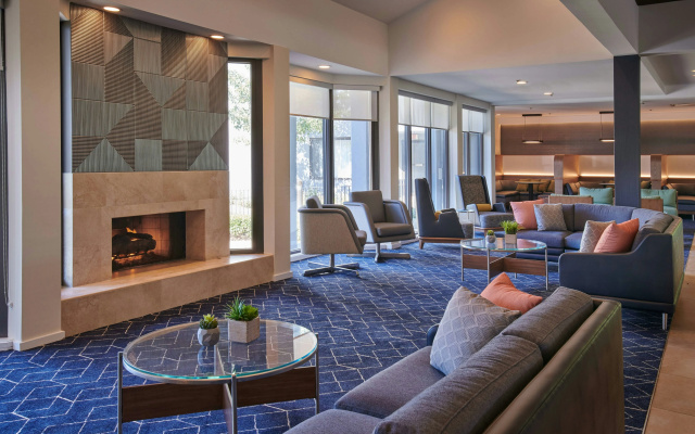 photo 2 of Courtyard by Marriott Chicago Highland Park/Northbrook