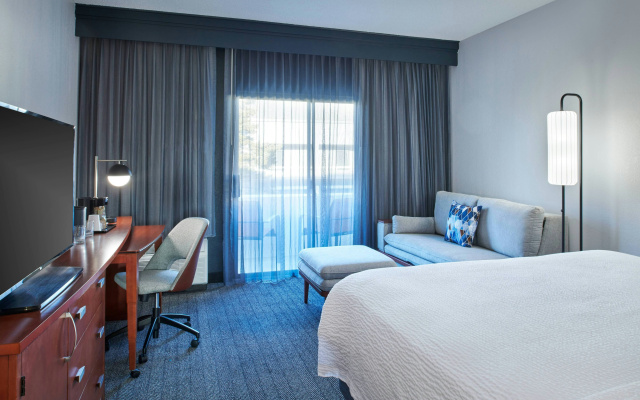 photo 5 of Courtyard by Marriott Chicago Highland Park/Northbrook