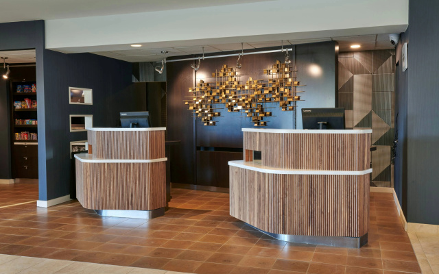 photo 2 of Courtyard by Marriott Chicago Lincolnshire