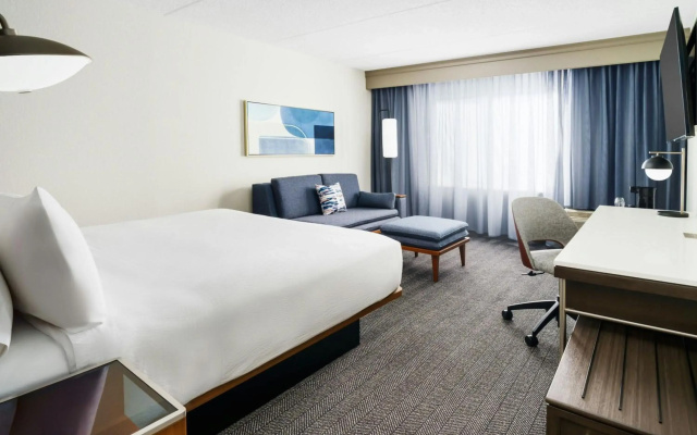 photo 4 of Courtyard by Marriott Chicago Midway Airport