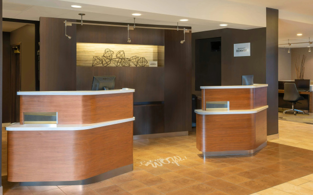 photo 2 of Courtyard by Marriott Chicago Wood Dale