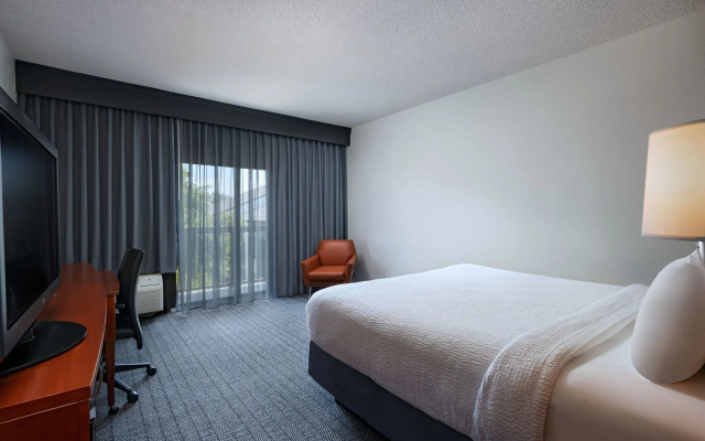 photo 5 of Courtyard by Marriott Dallas Arlington/Entertainment Dist