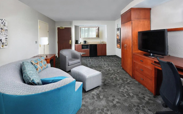 photo 3 of Courtyard by Marriott Danville