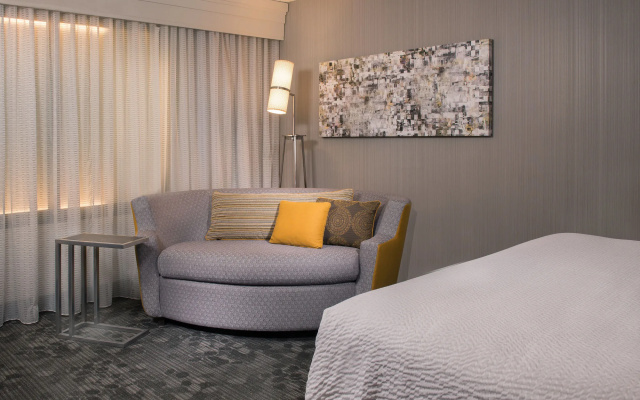 photo 2 of Courtyard by Marriott Dayton-University of Dayton