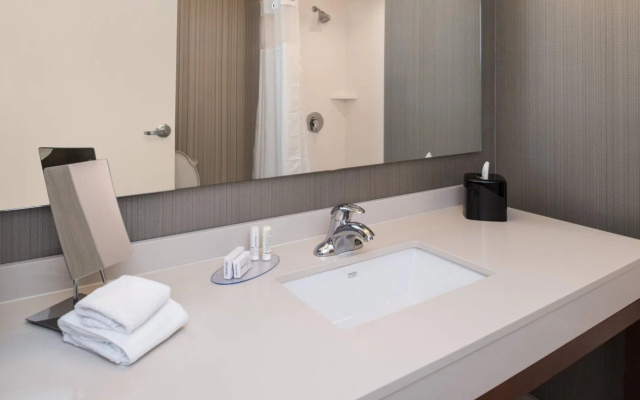 photo 4 of Courtyard Detroit Farmington Hills