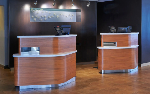 photo 2 of Courtyard by Marriott Detroit Livonia