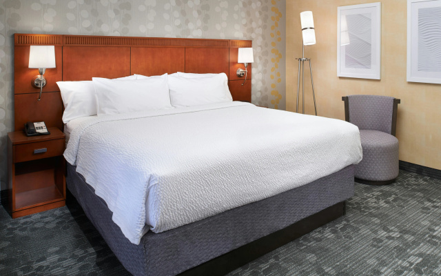 photo 4 of Courtyard by Marriott Detroit Livonia