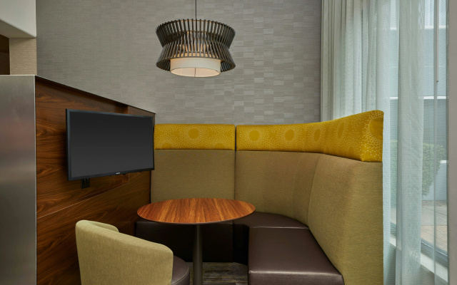 photo 4 of Courtyard by Marriott Eugene Springfield