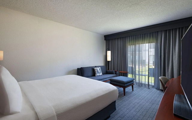 photo 4 of Courtyard by Marriott Fort Worth University Drive