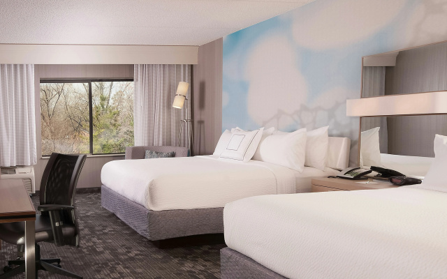 photo 5 of Courtyard Greenville-Spartanburg by Marriott