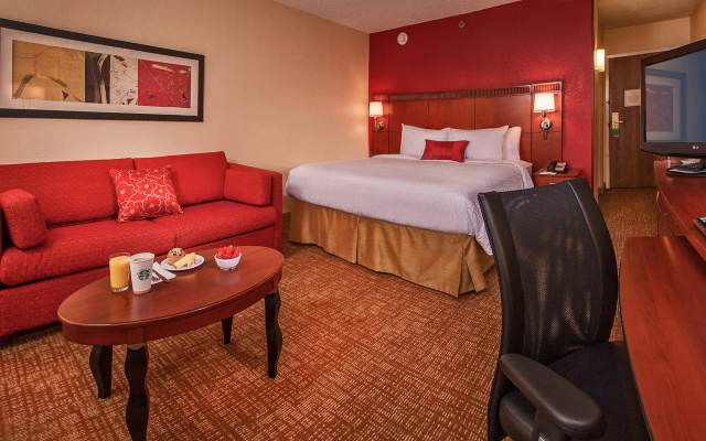 photo 2 of Country Inn & Suites by Radisson, Hampton Coliseum
