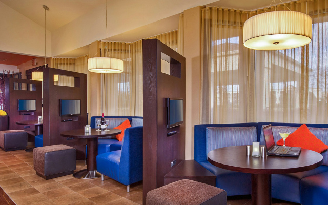 photo 3 of Country Inn & Suites by Radisson, Hampton Coliseum