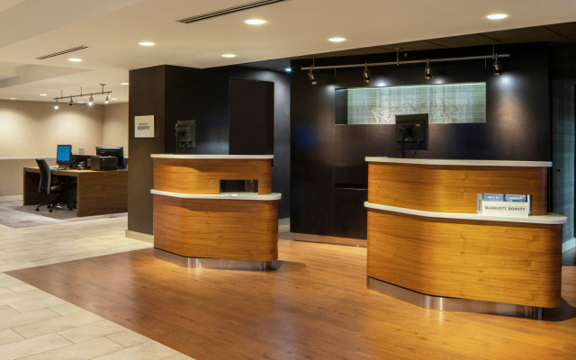 photo 2 of Courtyard by Marriott Dulles Airport Herndon/Reston