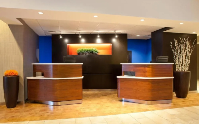 photo 2 of Courtyard by Marriott Houston Downtown/Convention Center
