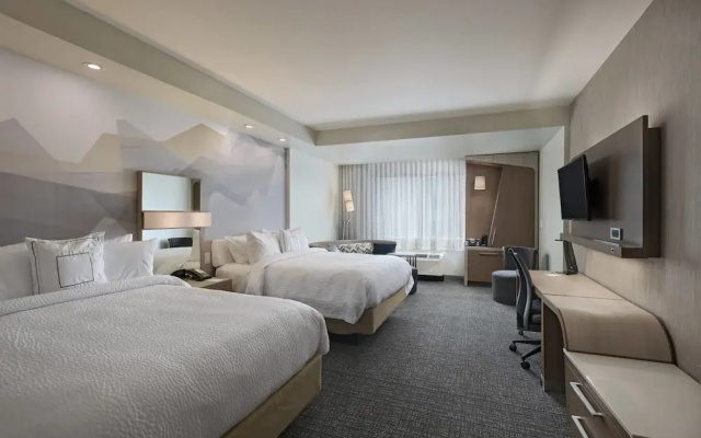 photo 3 of Courtyard Houston Sugar Land/Lake Pointe
