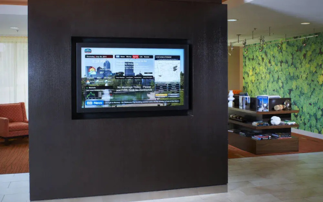 photo 5 of Courtyard Indianapolis Airport