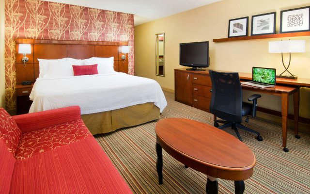 photo 4 of Courtyard by Marriott John Wayne Airport/Orange County