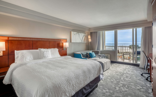 photo 3 of Courtyard by Marriott Jacksonville Beach Oceanfront