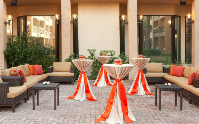 photo 2 of Courtyard by Marriott Las Vegas Convention Center