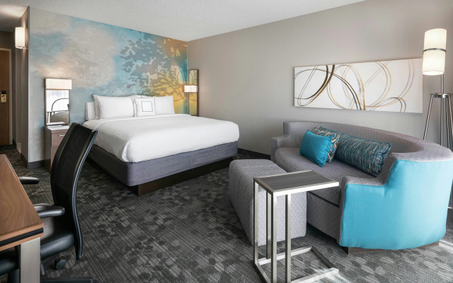 photo 4 of Courtyard by Marriott Las Vegas Convention Center