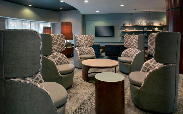photo 2 of Courtyard by Marriott Lebanon