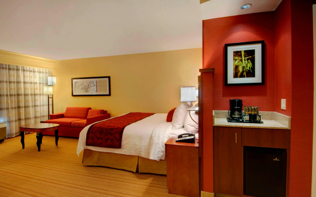 photo 2 of Courtyard by Marriott Madison East