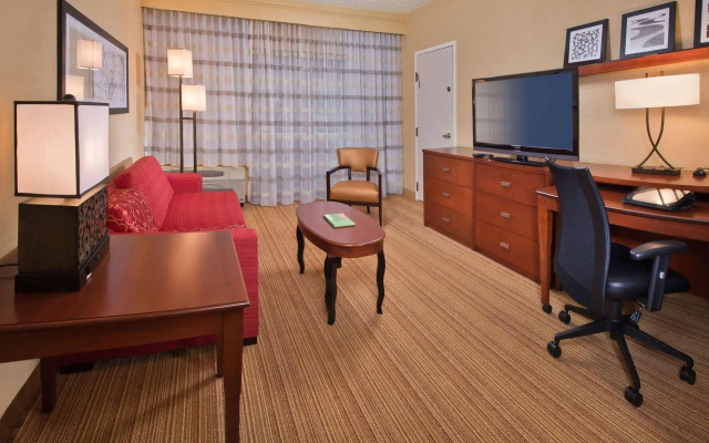 photo 2 of Courtyard by Marriott Mahwah