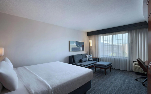 photo 4 of Courtyard Marriott Aksarben Village