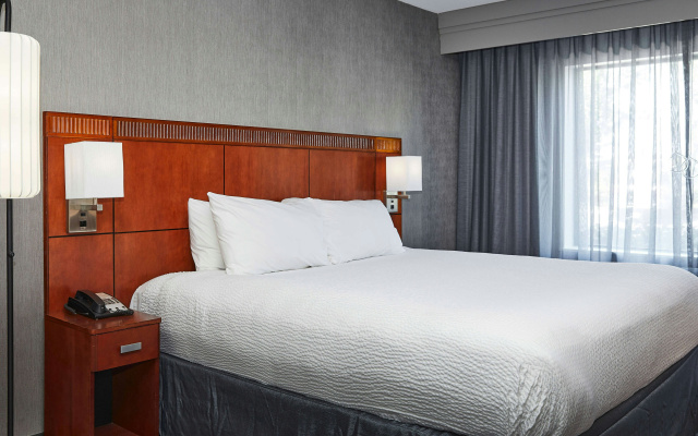 photo 4 of Courtyard by Marriott Medford Airport