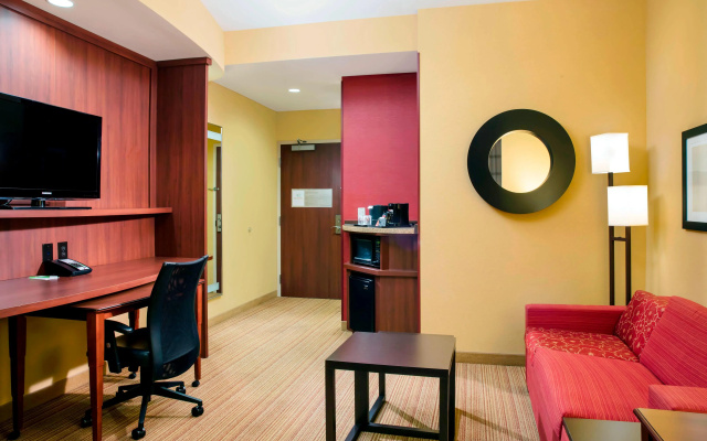 photo 3 of Courtyard by Marriott Miami Homestead