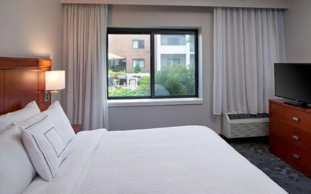 photo 4 of Comfort Inn & Suites Eden Prairie - Minneapolis Southwest
