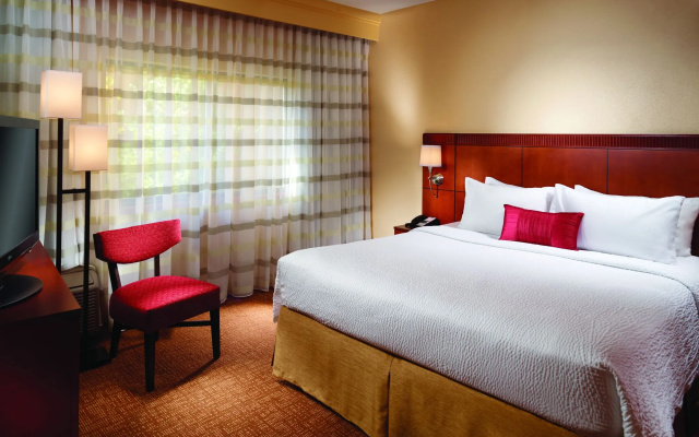photo 3 of Courtyard by Marriott Nashville Brentwood