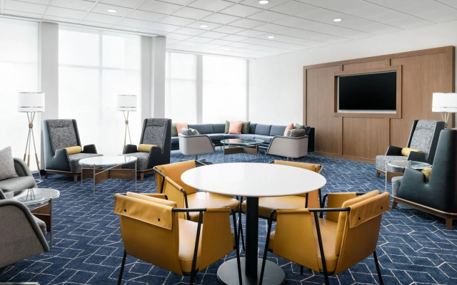 photo 2 of Courtyard By Marriott New Castle