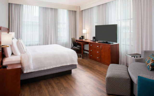photo 5 of Courtyard by Marriott New Orleans Near the French Quarter