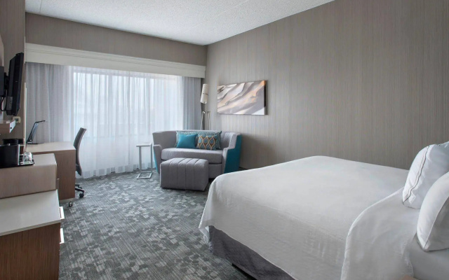 photo 3 of Courtyard by Marriott Newark Elizabeth