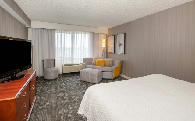 photo 3 of Courtyard by Marriott Newark Silicon Valley