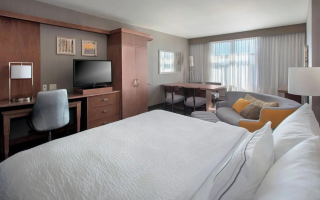 photo 4 of Courtyard Philadelphia Lansdale