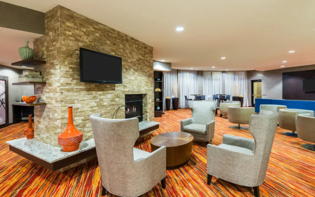 photo 2 of Courtyard Philadelphia Montgomeryville