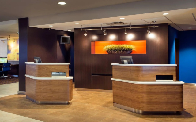 photo 2 of Courtyard Phoenix North by Marriott
