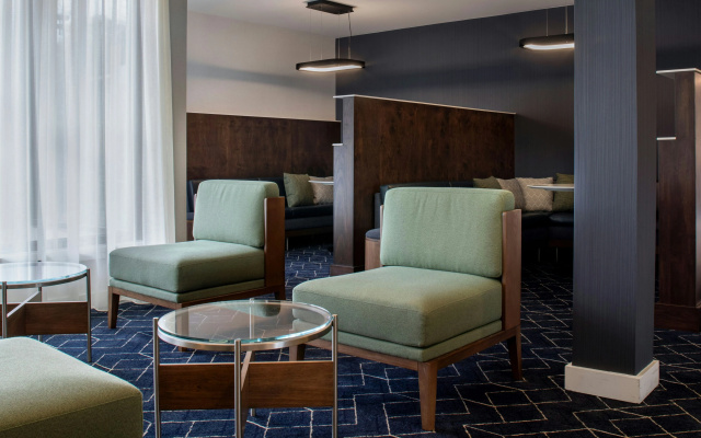 photo 3 of Courtyard by Marriott Pittsburgh Airport