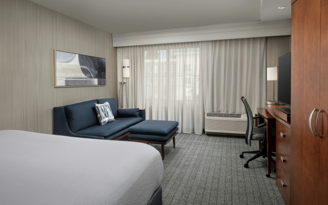 photo 3 of Courtyard by Marriott Seattle Kirkland