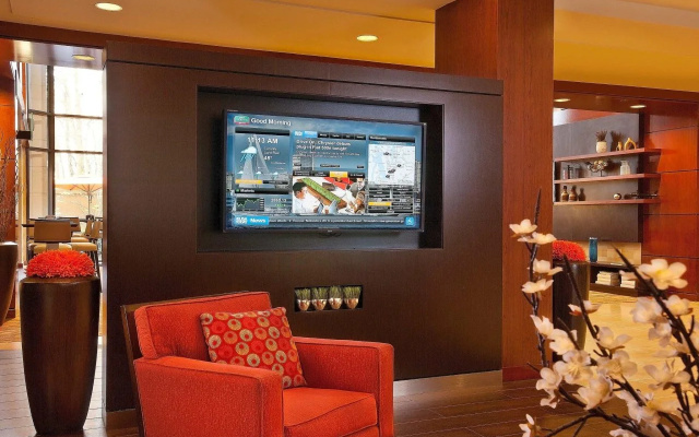 photo 2 of Courtyard by Marriott Seattle Sea-Tac Area