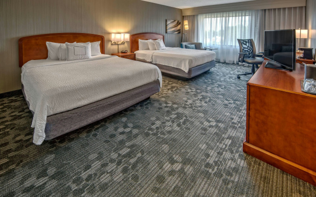 photo 3 of Courtyard by Marriott Springfield