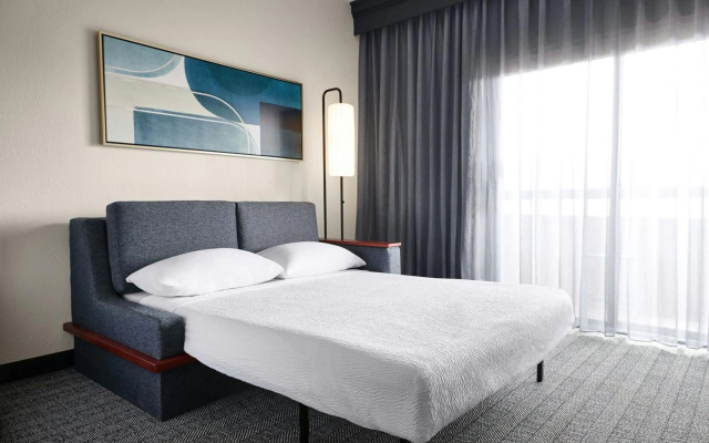 photo 3 of Courtyard by Marriott St Louis Creve Coeur