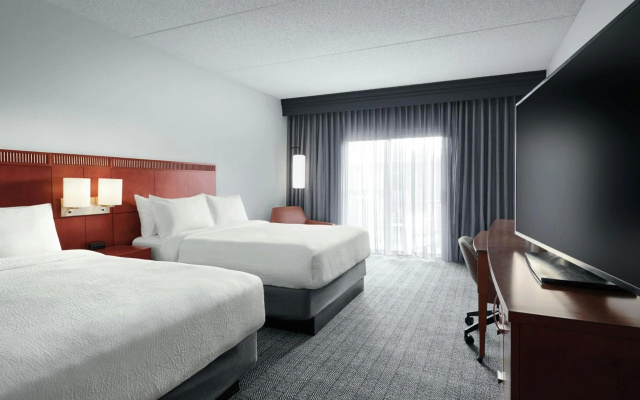 photo 3 of Courtyard by Marriott St Louis Westport Plaza