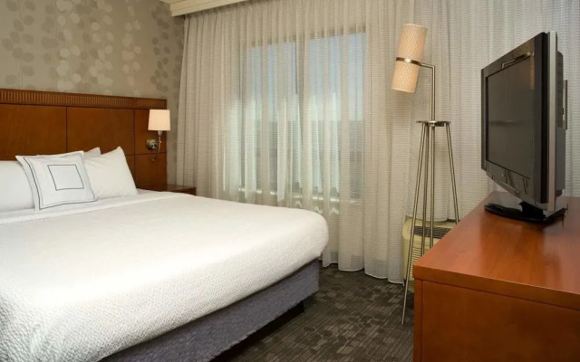 photo 4 of Courtyard By Marriott Washington Capitol Hill/Navy Yard