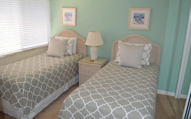 photo 2 of Cove II 323F 2 Bedroom Condo By Midnight Cove II